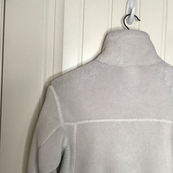 Patagonia Re-Tool Snap-T Fleece Pullover in Raw Linen - White X-Dye. - Picture 7 of 13